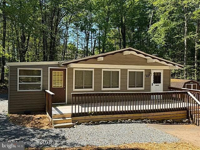 241 Champlain Drive, Tobyhanna