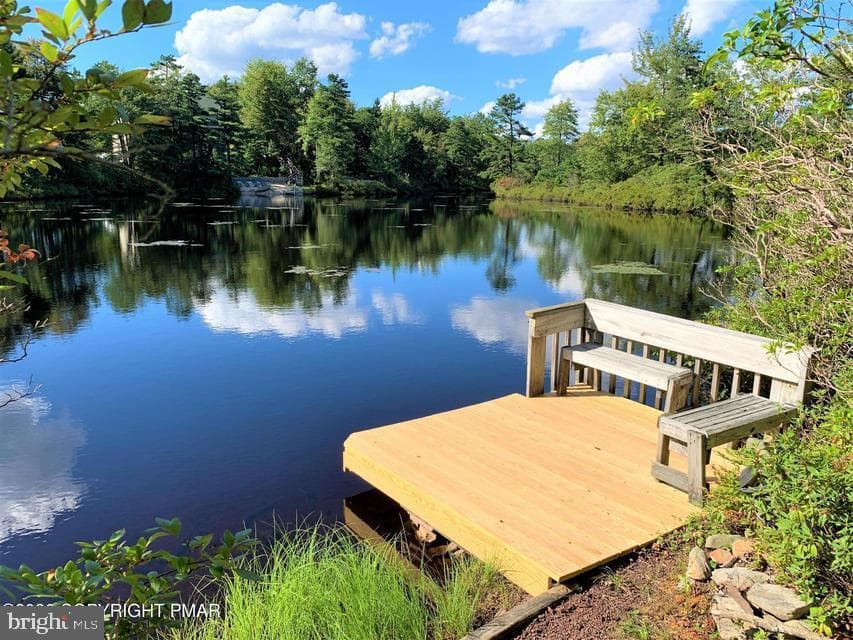 110 Powderhorn Drive, Long Pond