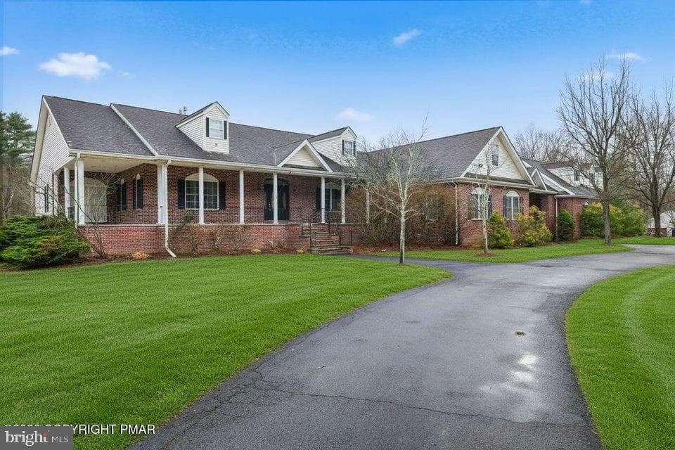 267 Scenic Drive photo 4
