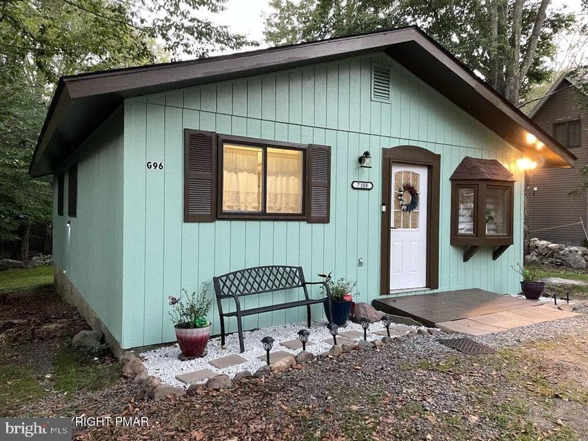 7108 Robinwood Drive, Tobyhanna