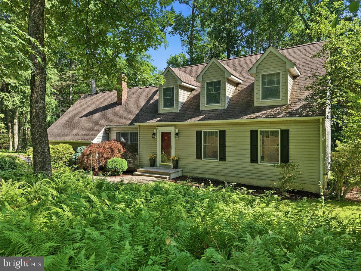 875 Greenview Drive, Stroudsburg