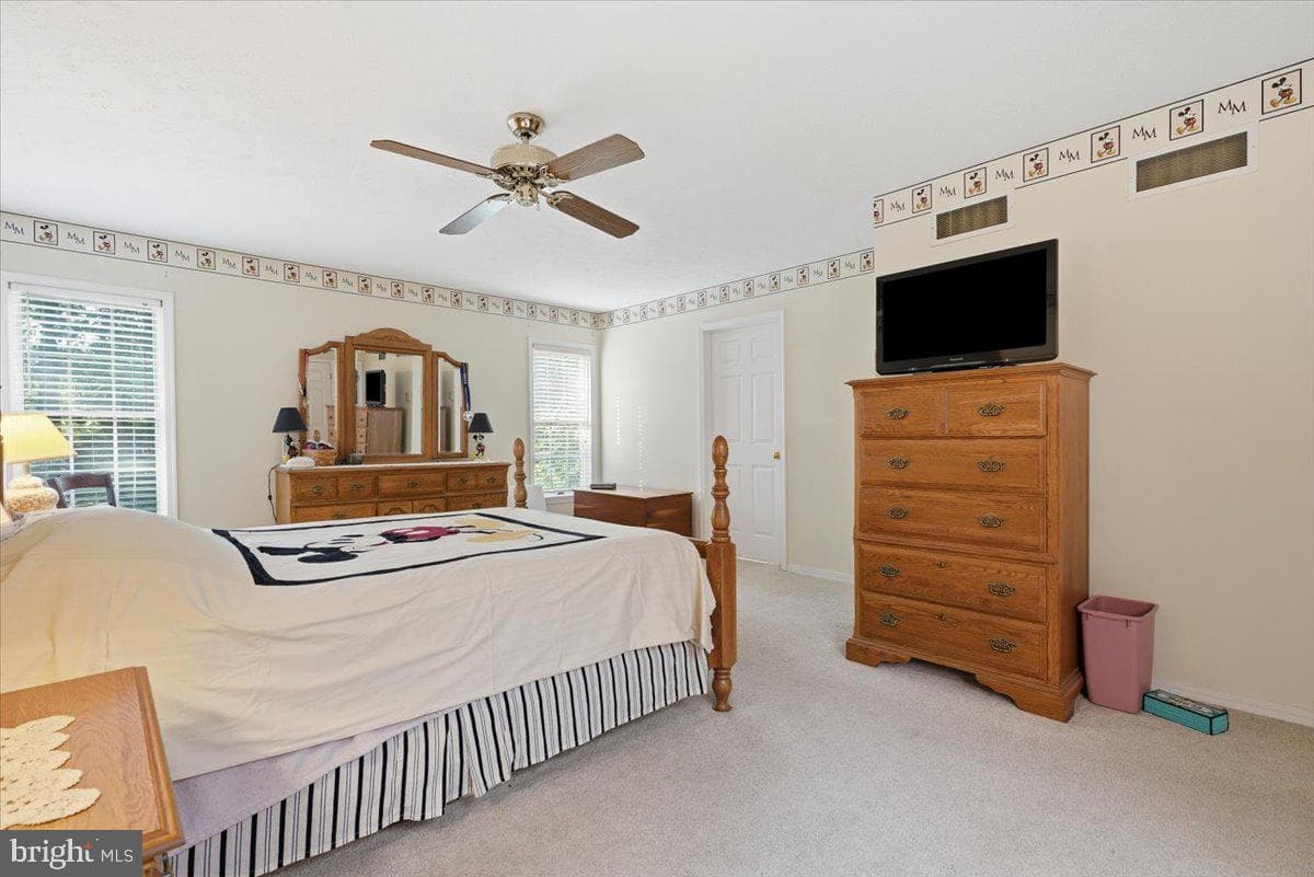 875 Greenview Drive photo 32