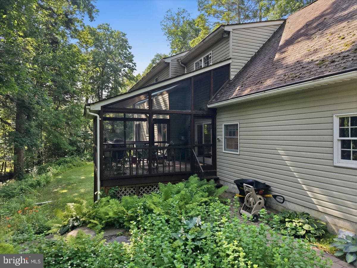 875 Greenview Drive photo 57