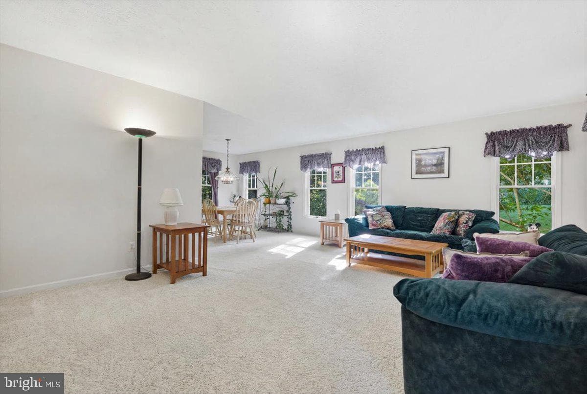 875 Greenview Drive photo 9