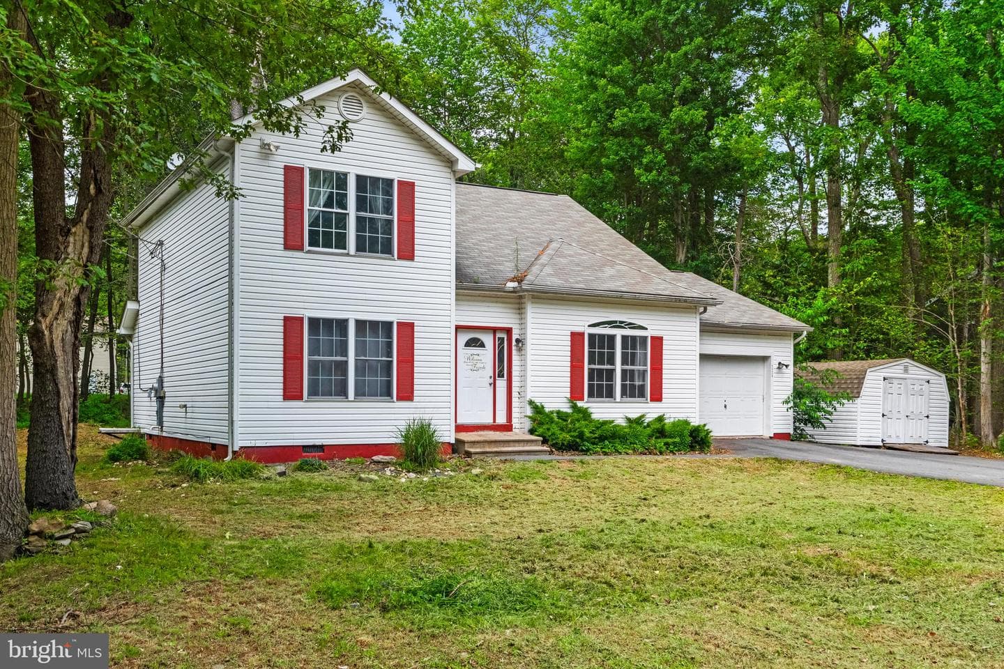 1124 Cambell Way photo 2
