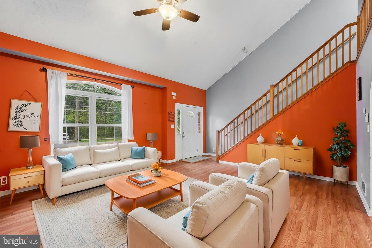 1124 Cambell Way photo 6