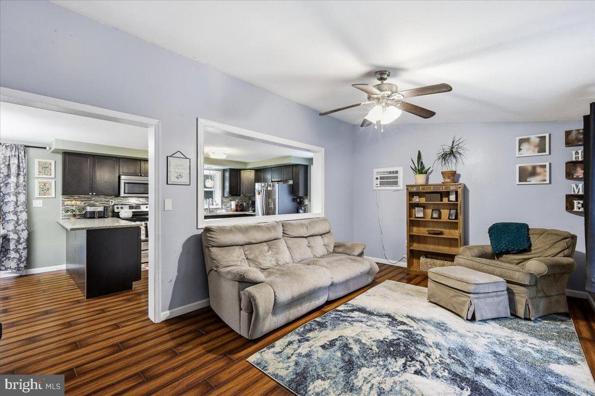 110 Gumwood Lane photo 4