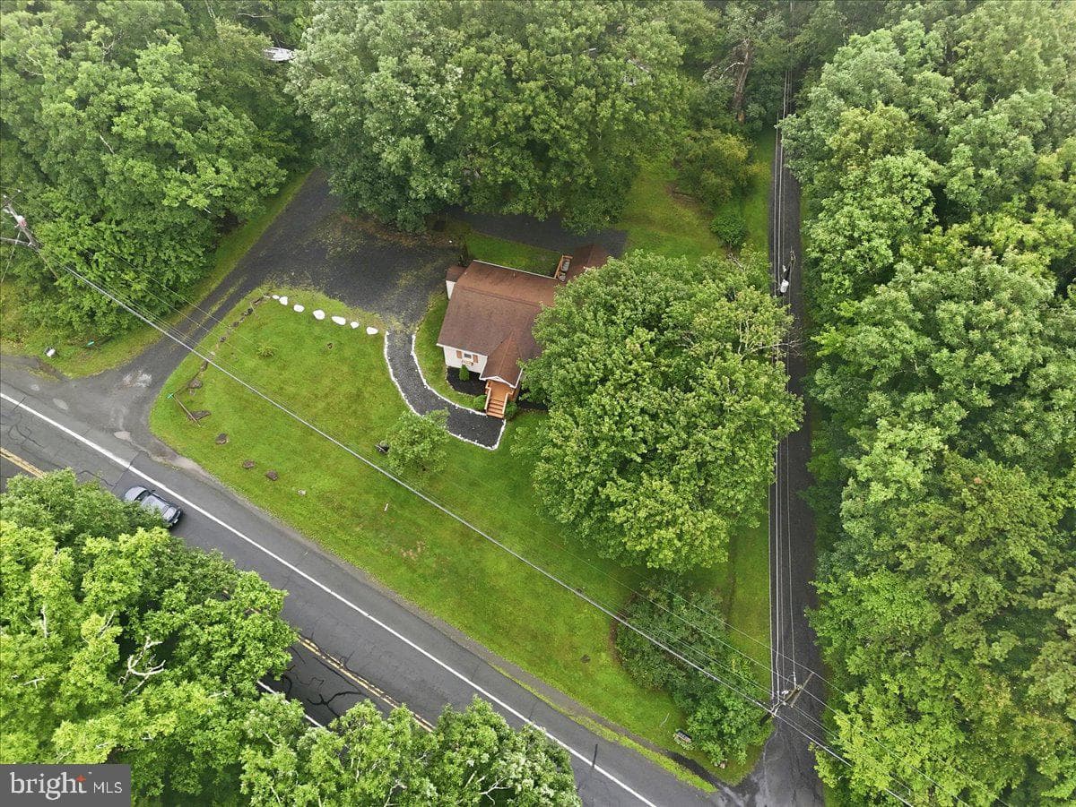 332 Route 390 photo 42