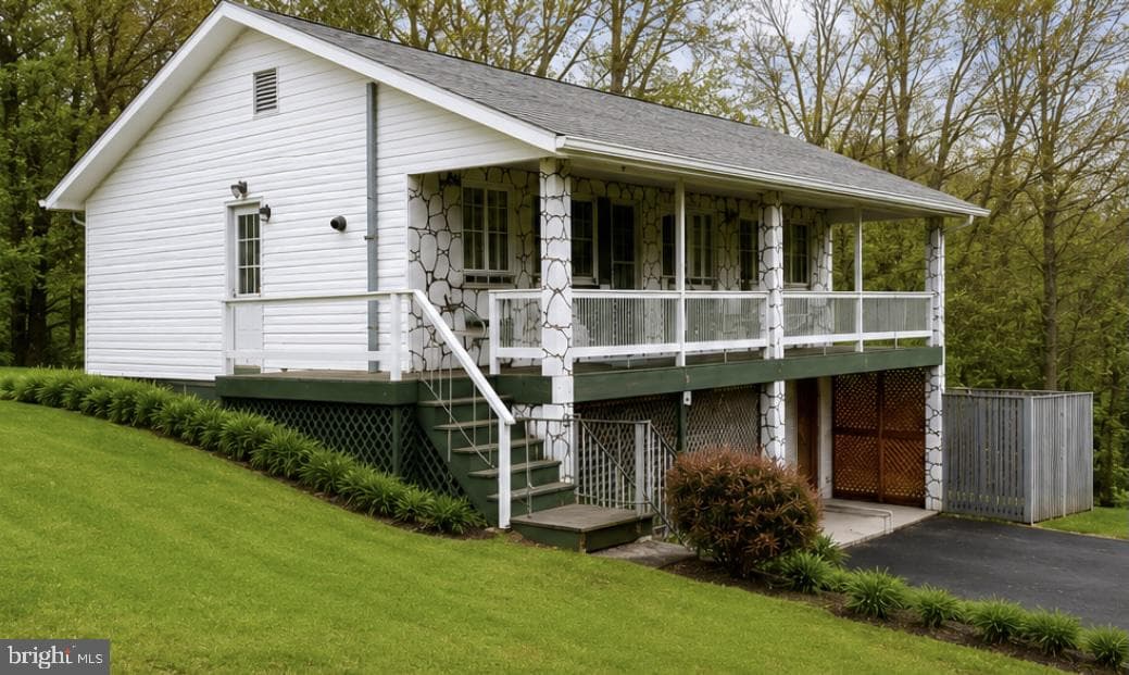 272 Neyhart Road, Stroudsburg