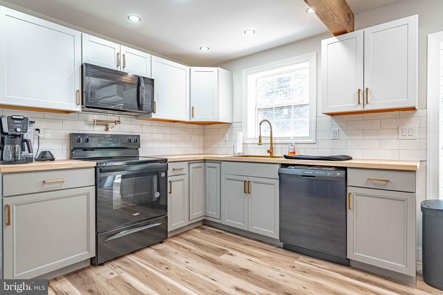 3279 Beech Ridge Drive photo 8
