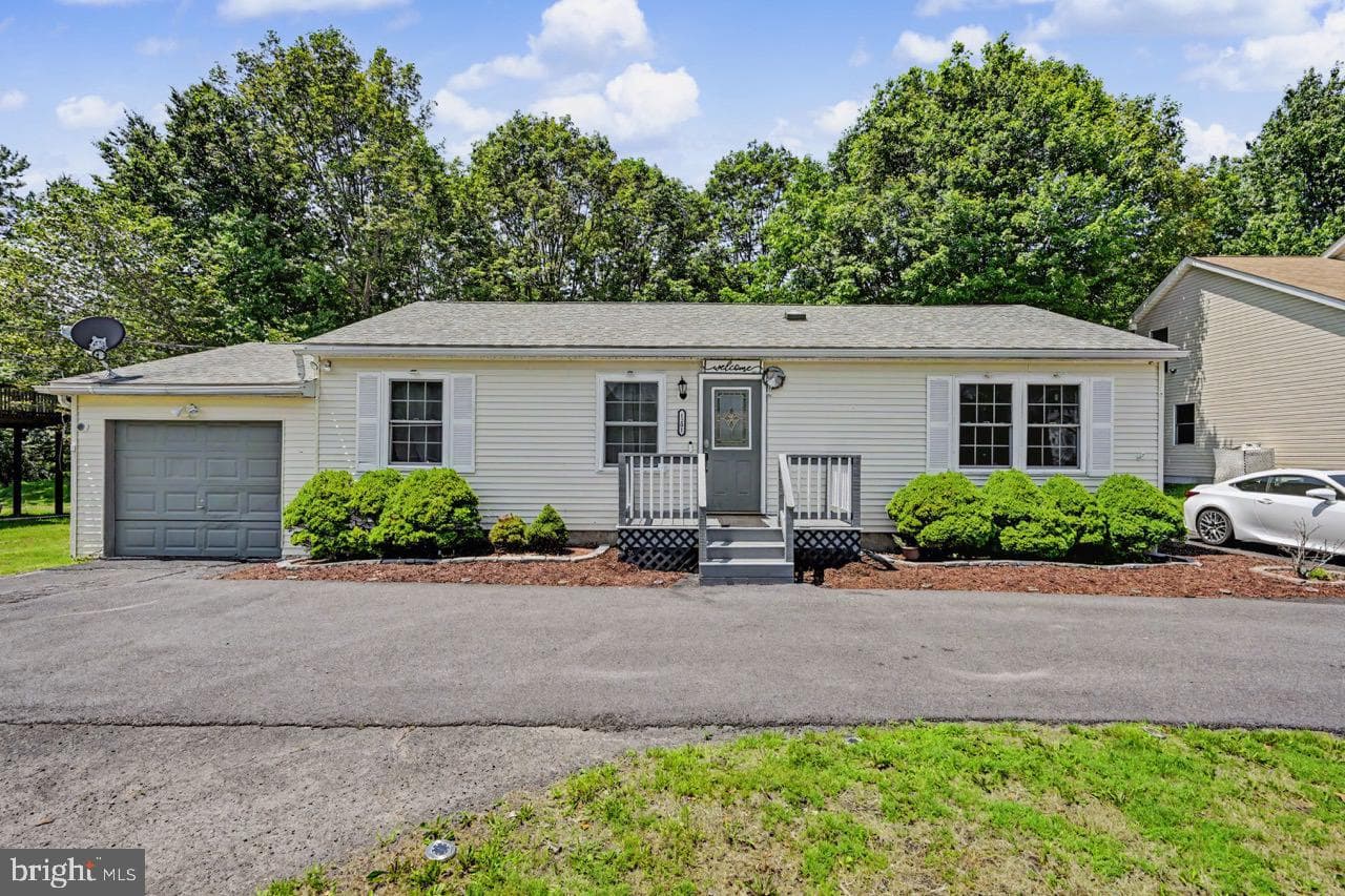 1201 Cambell Way, Tobyhanna