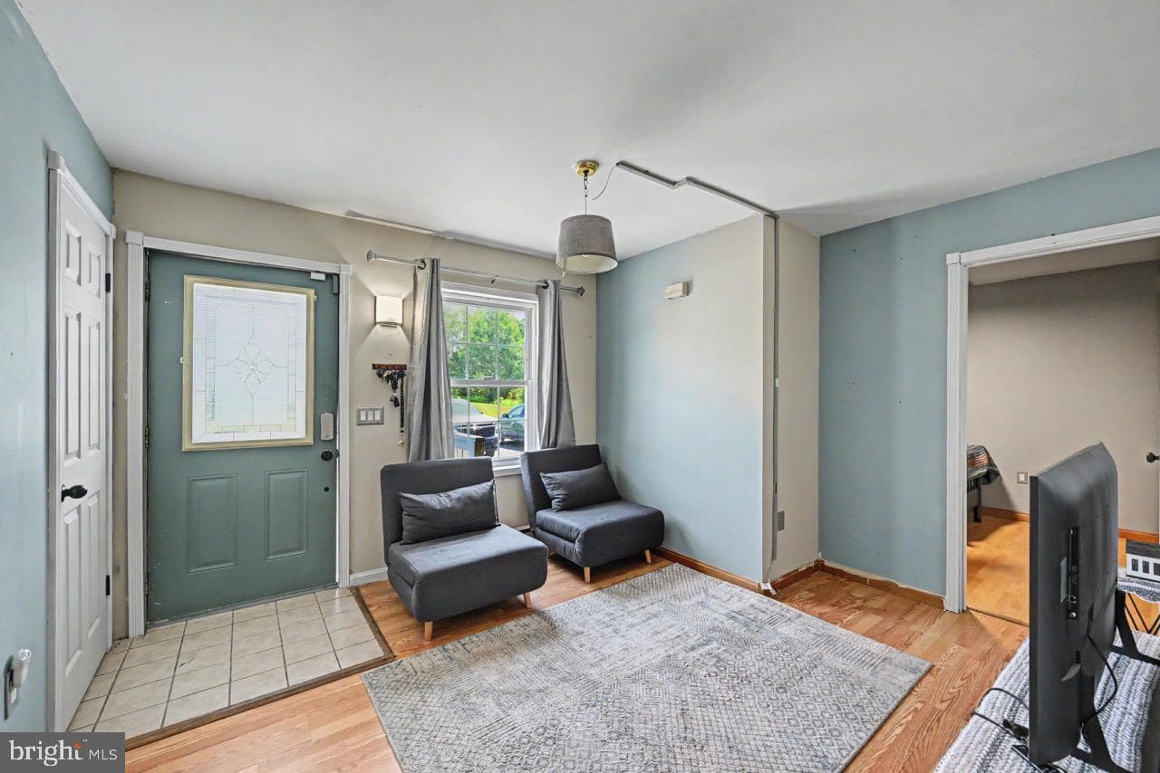 1201 Cambell Way photo 6