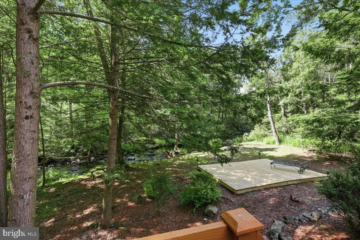 2208 Hillcrest Drive photo 37