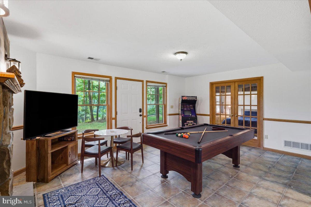 460 Spruce Drive photo 11