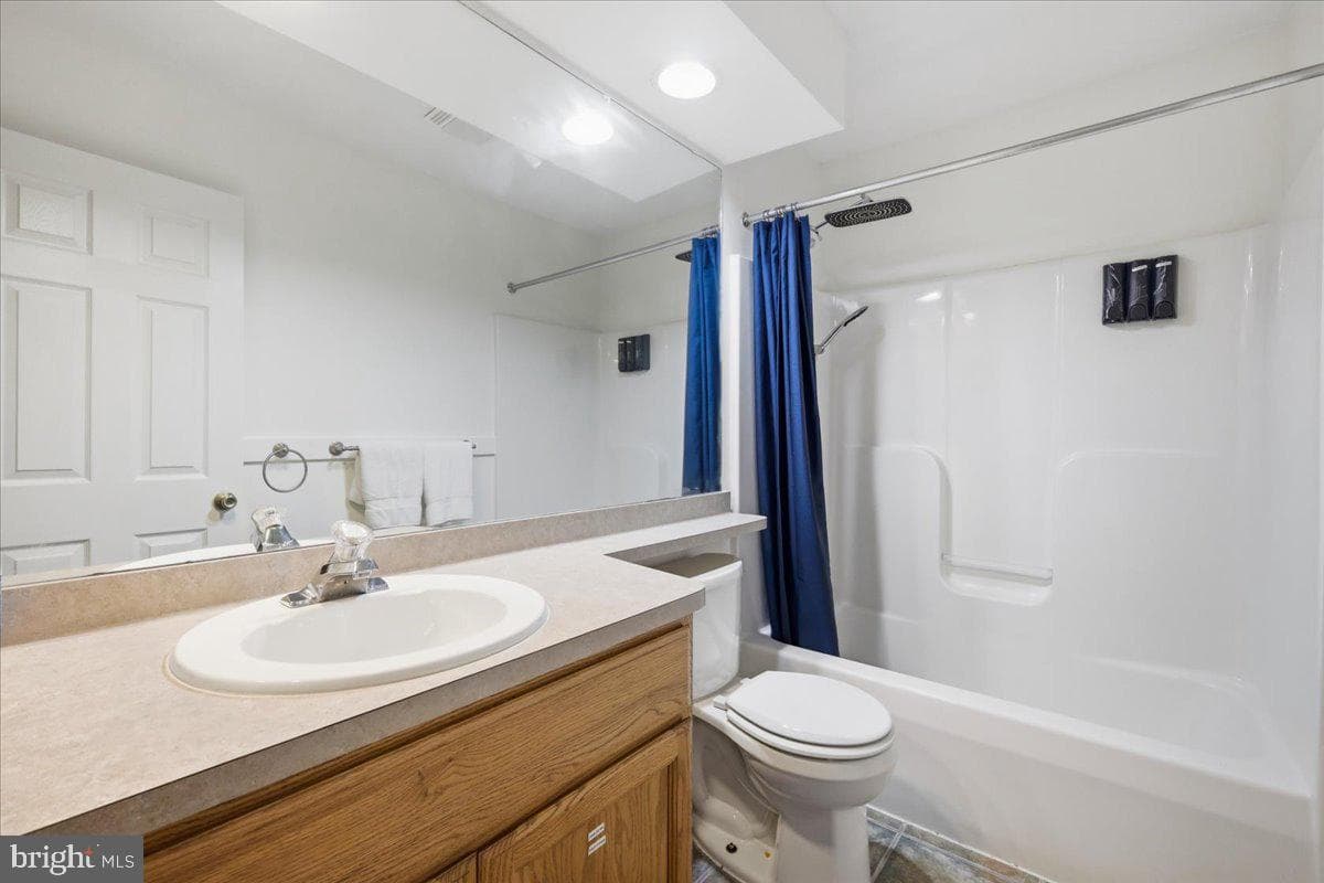 460 Spruce Drive photo 16