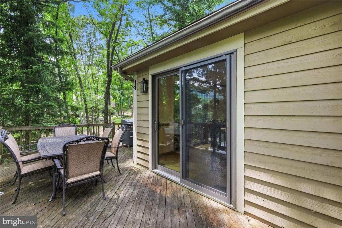 460 Spruce Drive photo 29
