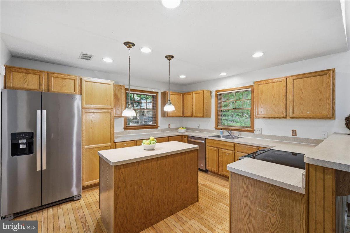 460 Spruce Drive photo 33