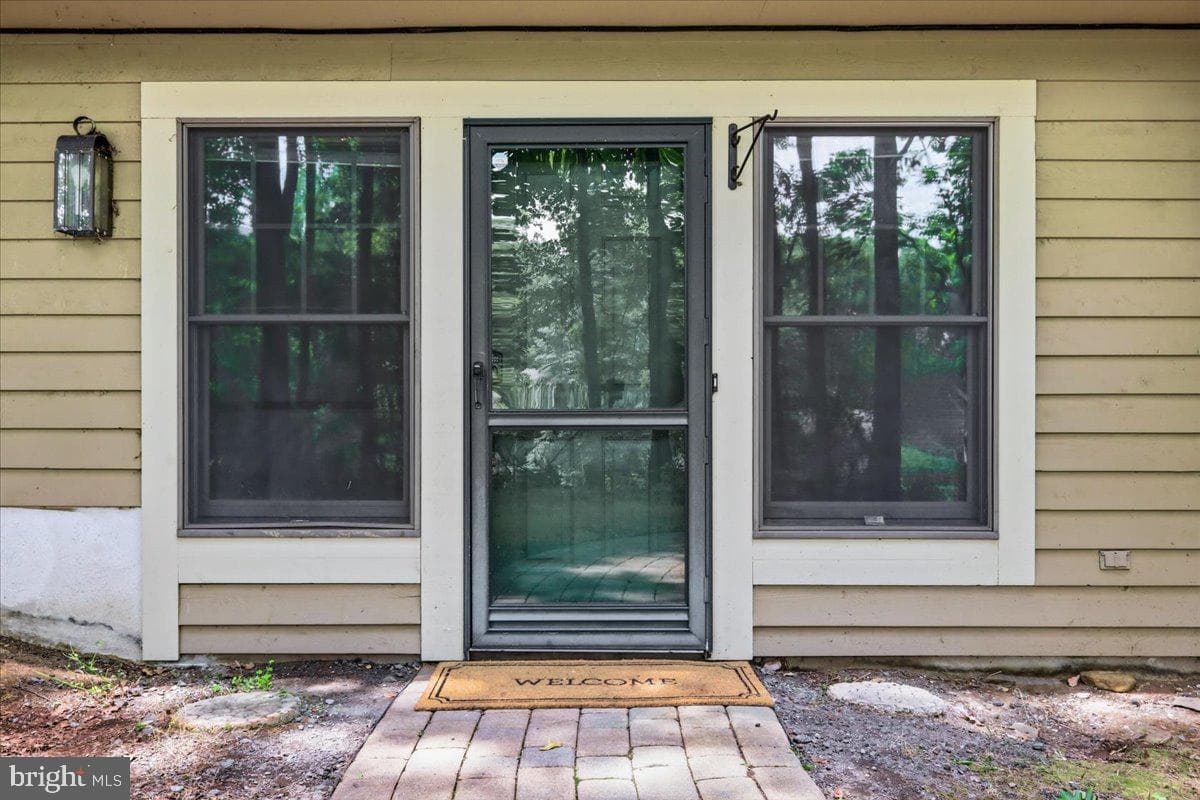 460 Spruce Drive photo 5