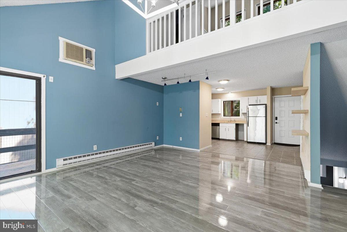 126 Cross Country Lane photo 13