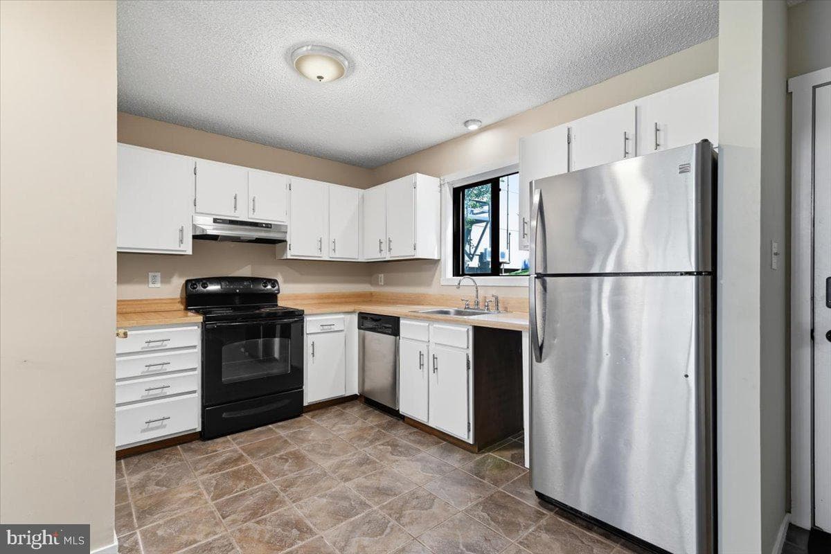 126 Cross Country Lane photo 17