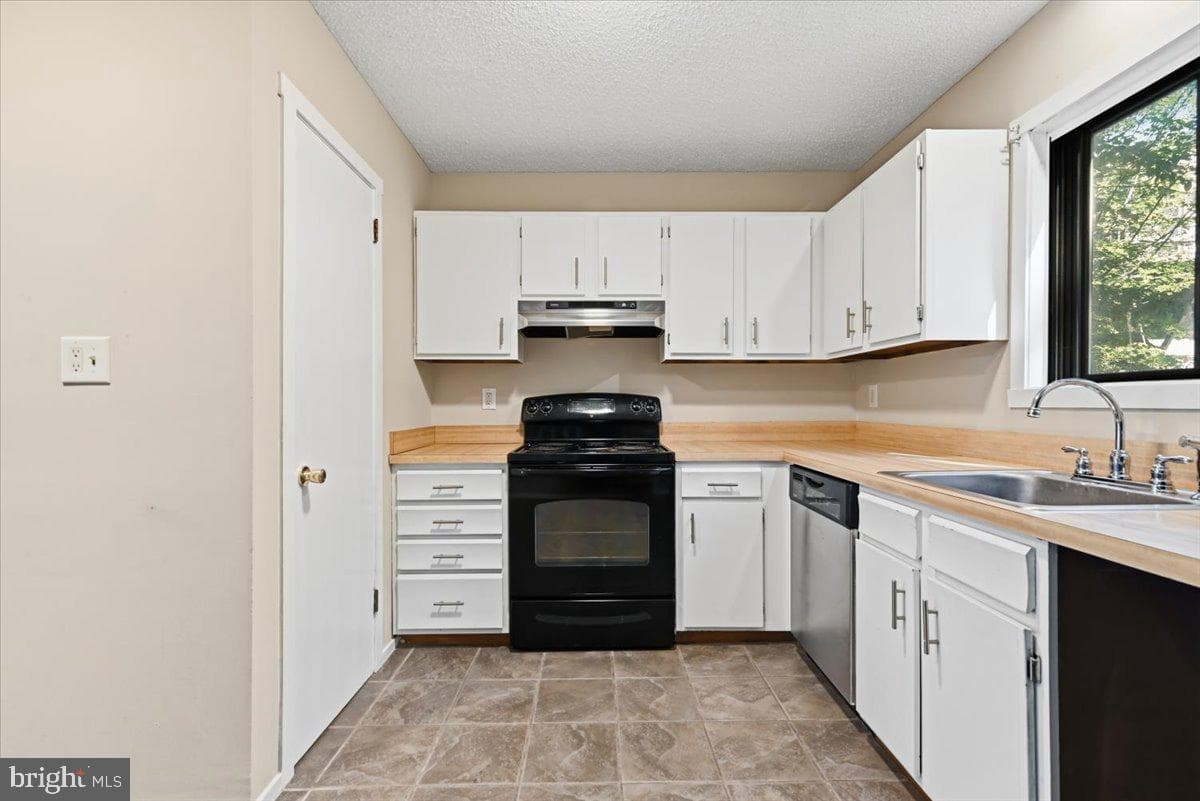 126 Cross Country Lane photo 18
