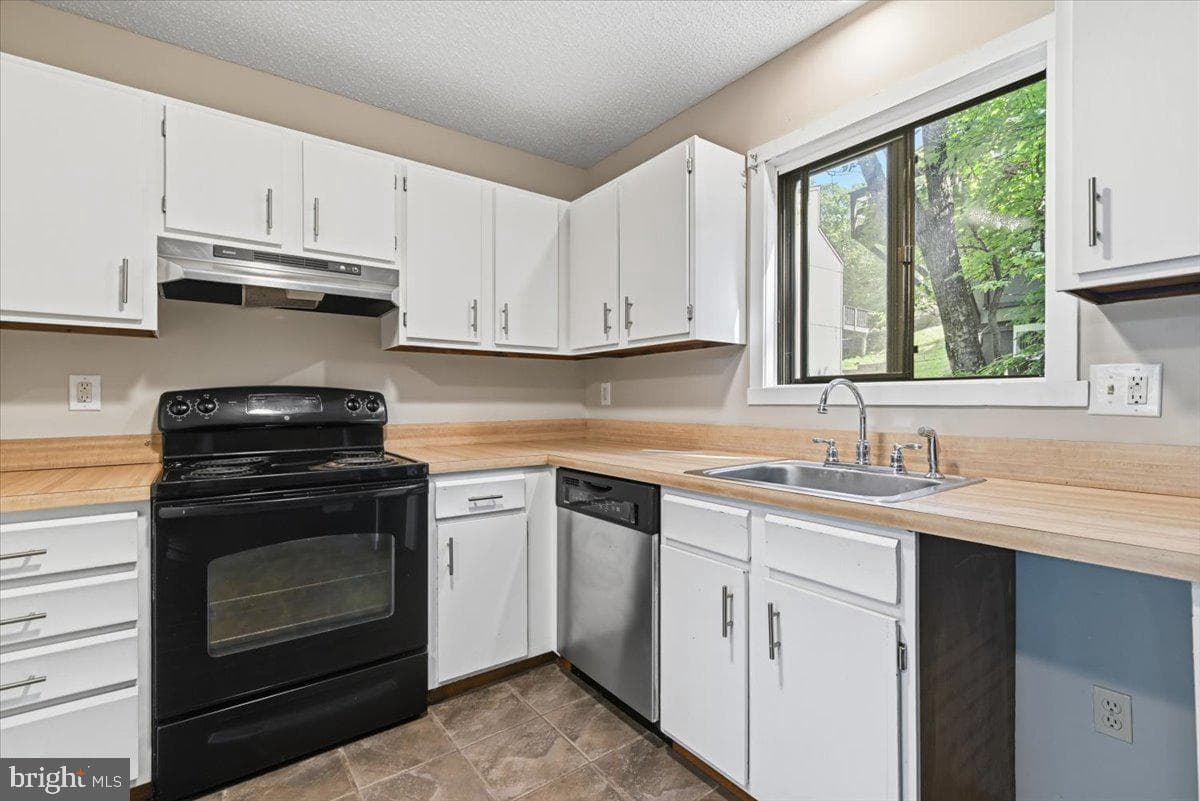 126 Cross Country Lane photo 19