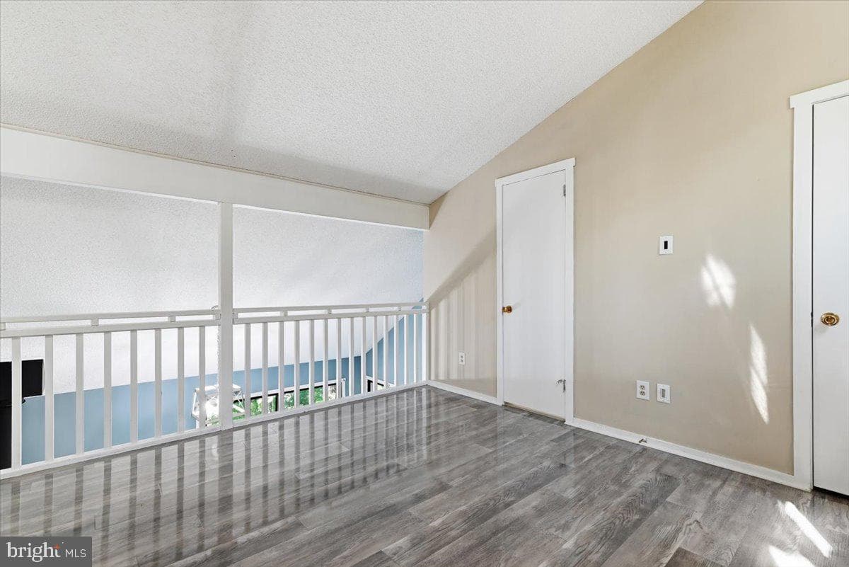 126 Cross Country Lane photo 29