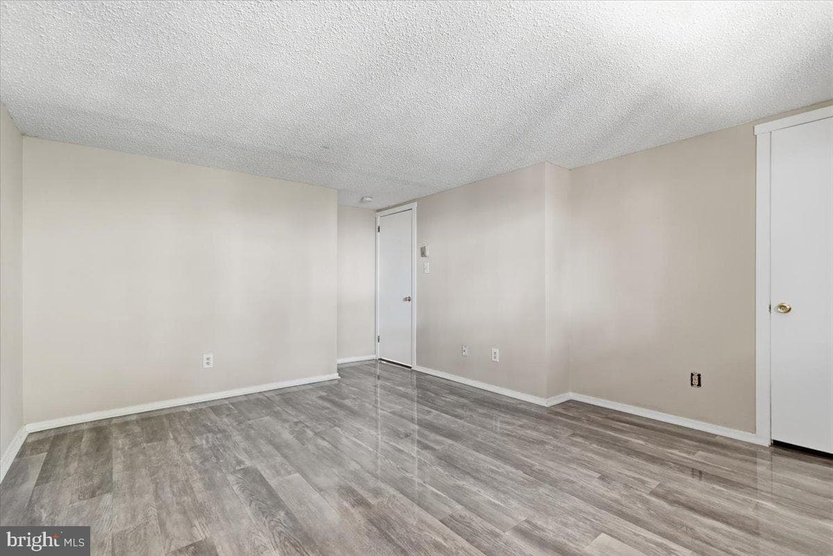 126 Cross Country Lane photo 36