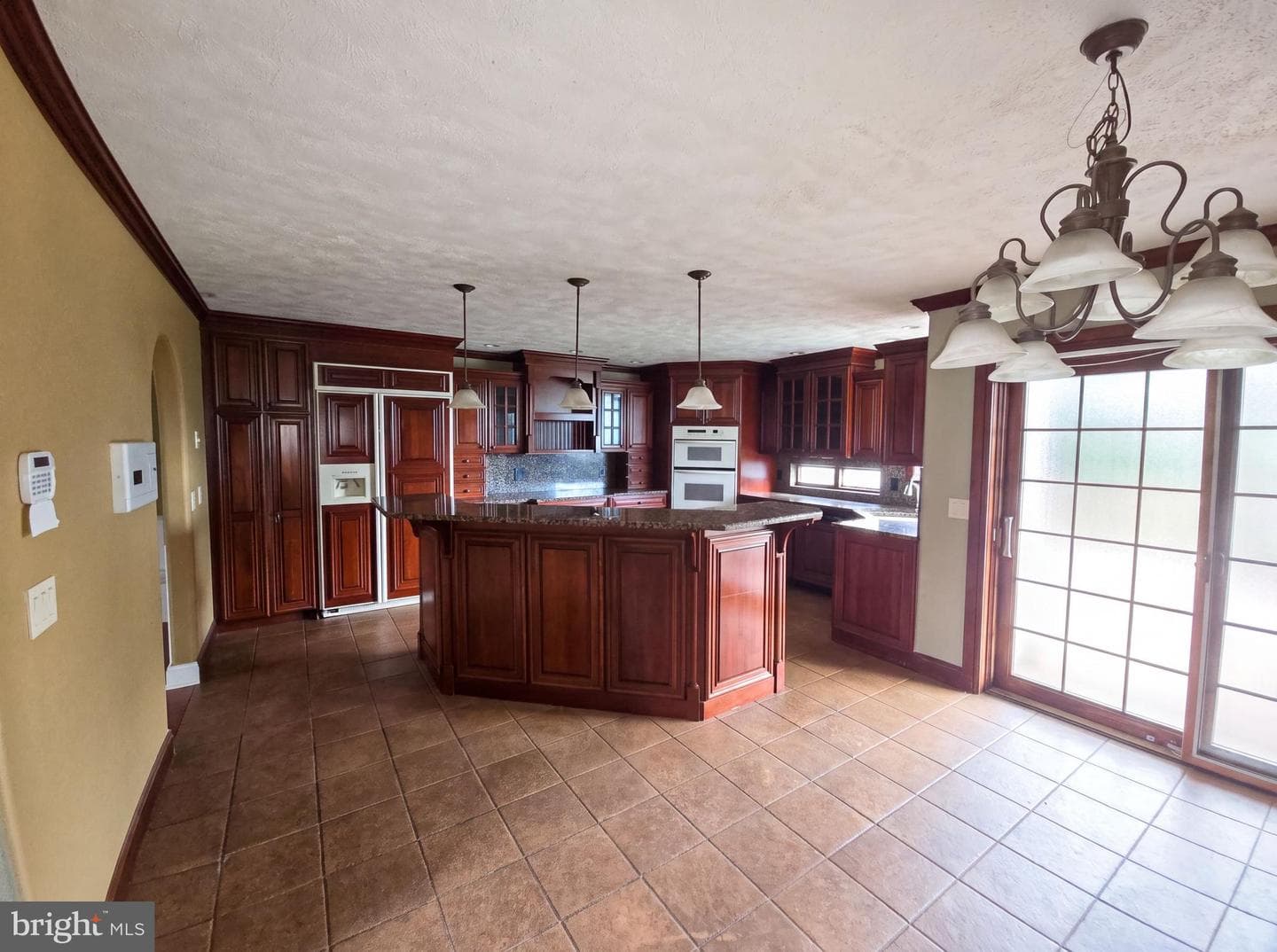 2217 Valley View Dr S photo 10