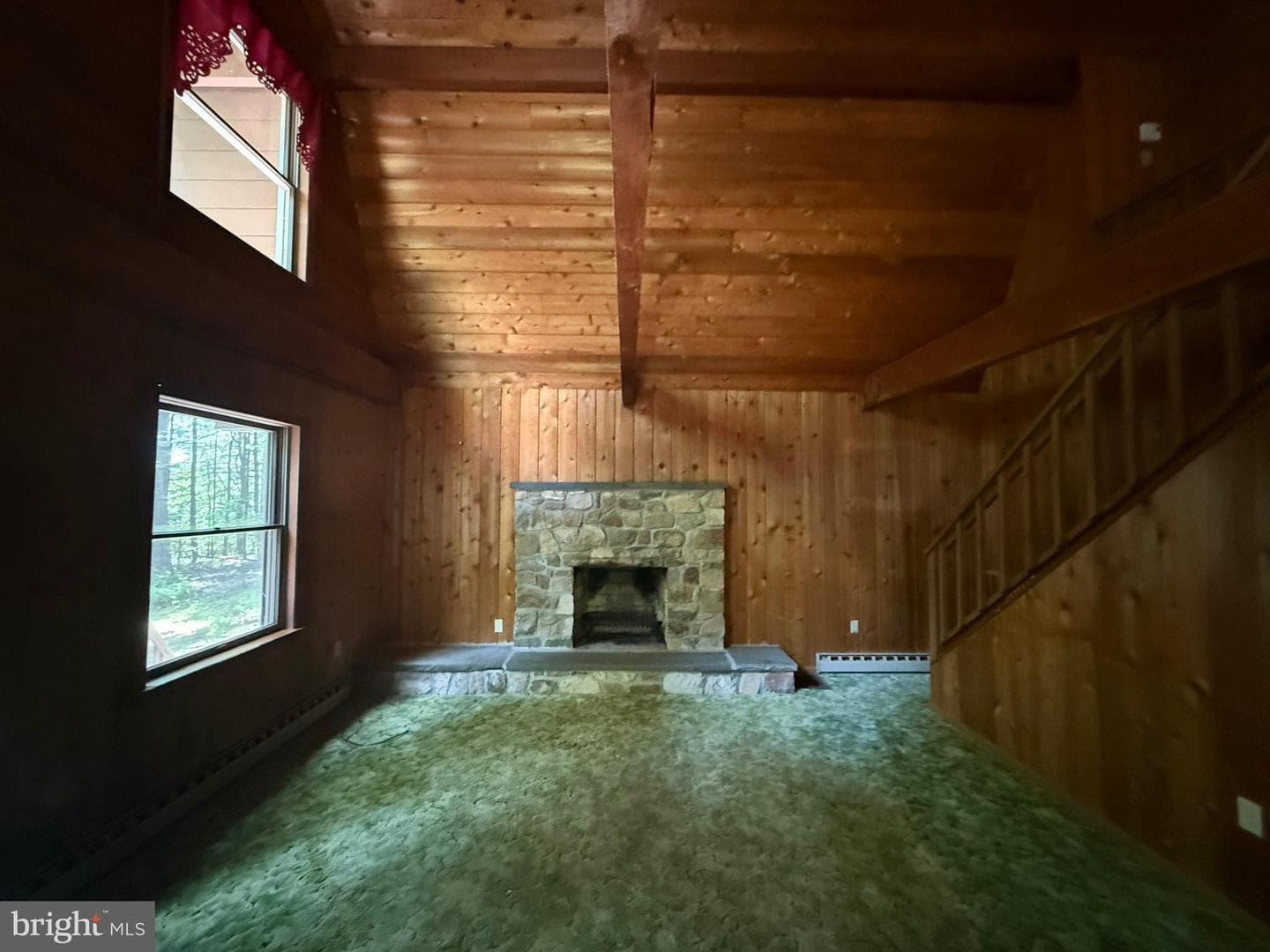 2542 Skyway Drive photo 9