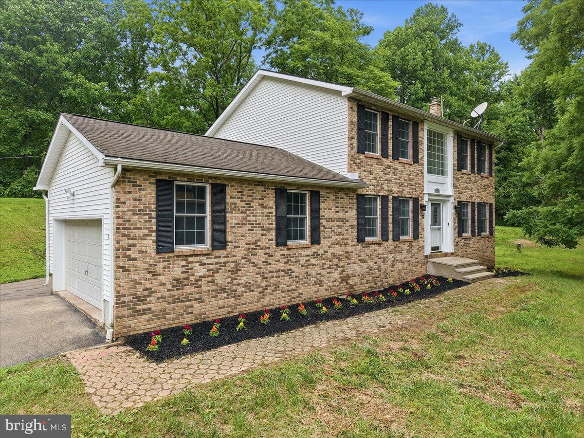 112 Red Cherry Lane photo 4