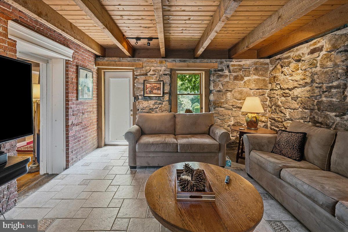 105 Fetherman Road photo 28