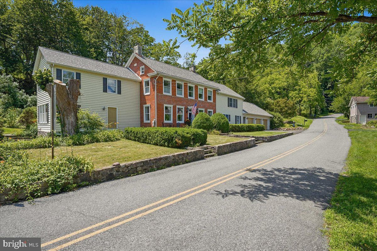 105 Fetherman Road photo 3