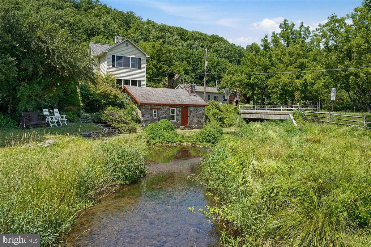 105 Fetherman Road photo 59