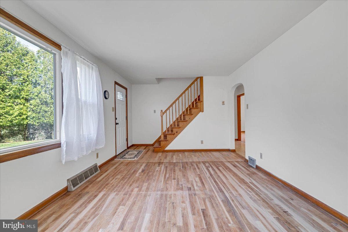 290 Bougher Hill Road photo 16
