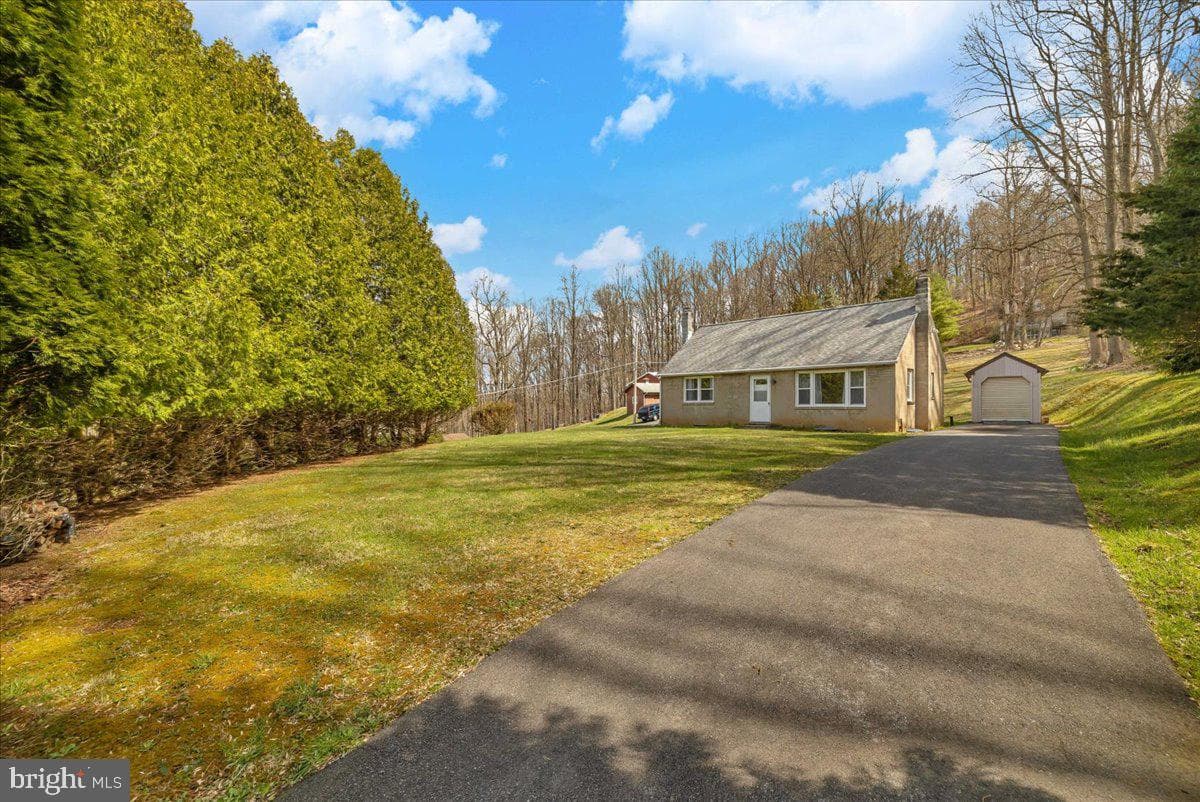 290 Bougher Hill Road photo 4