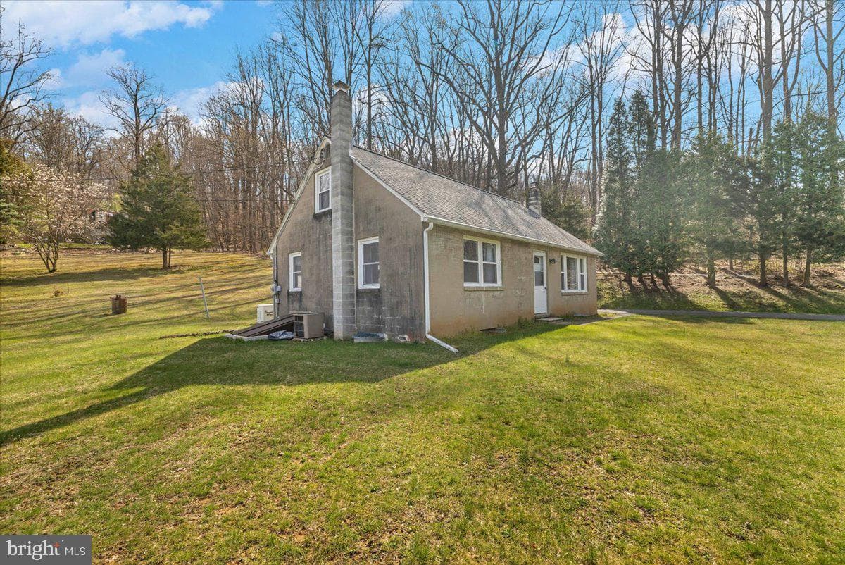 290 Bougher Hill Road photo 6