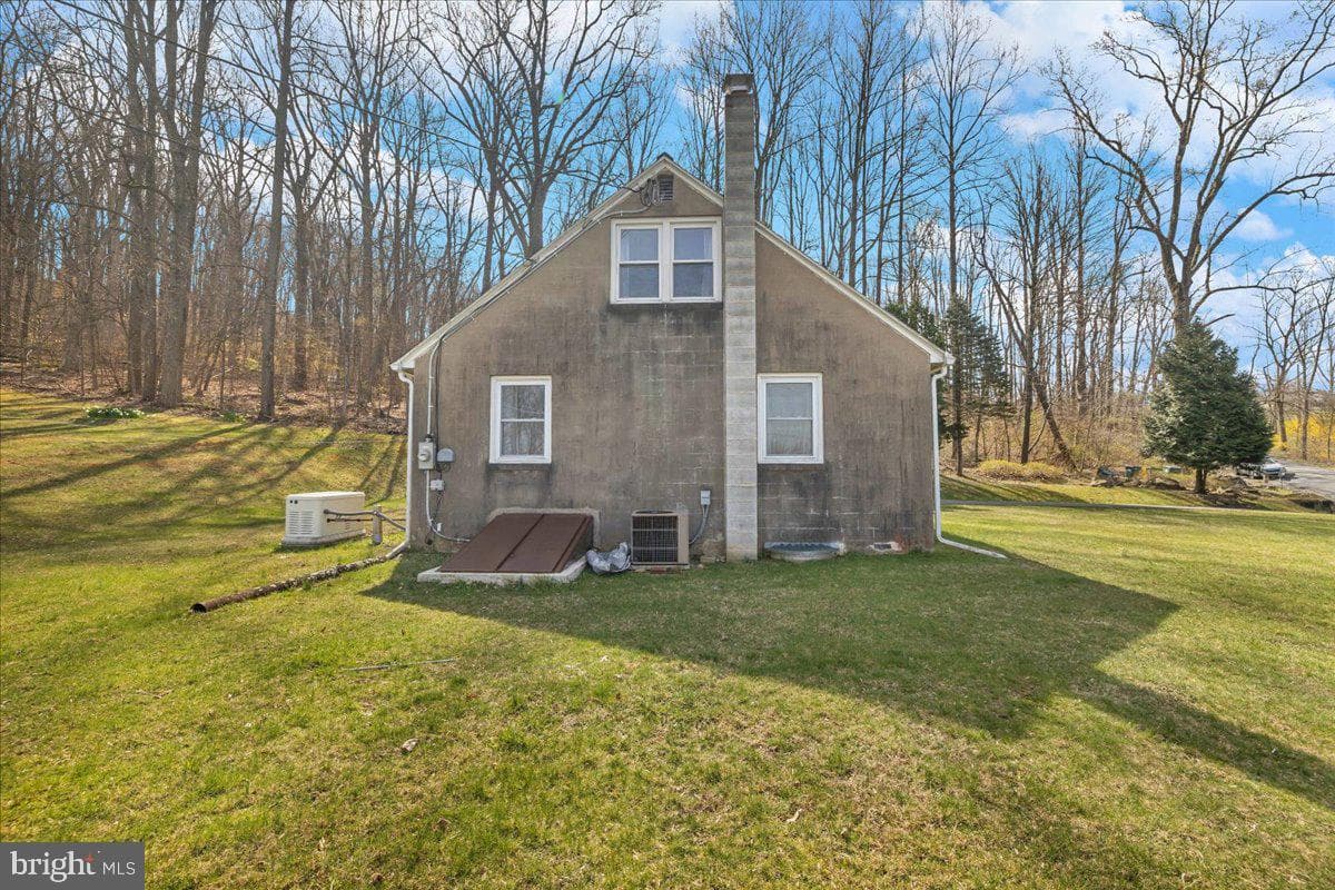290 Bougher Hill Road photo 7