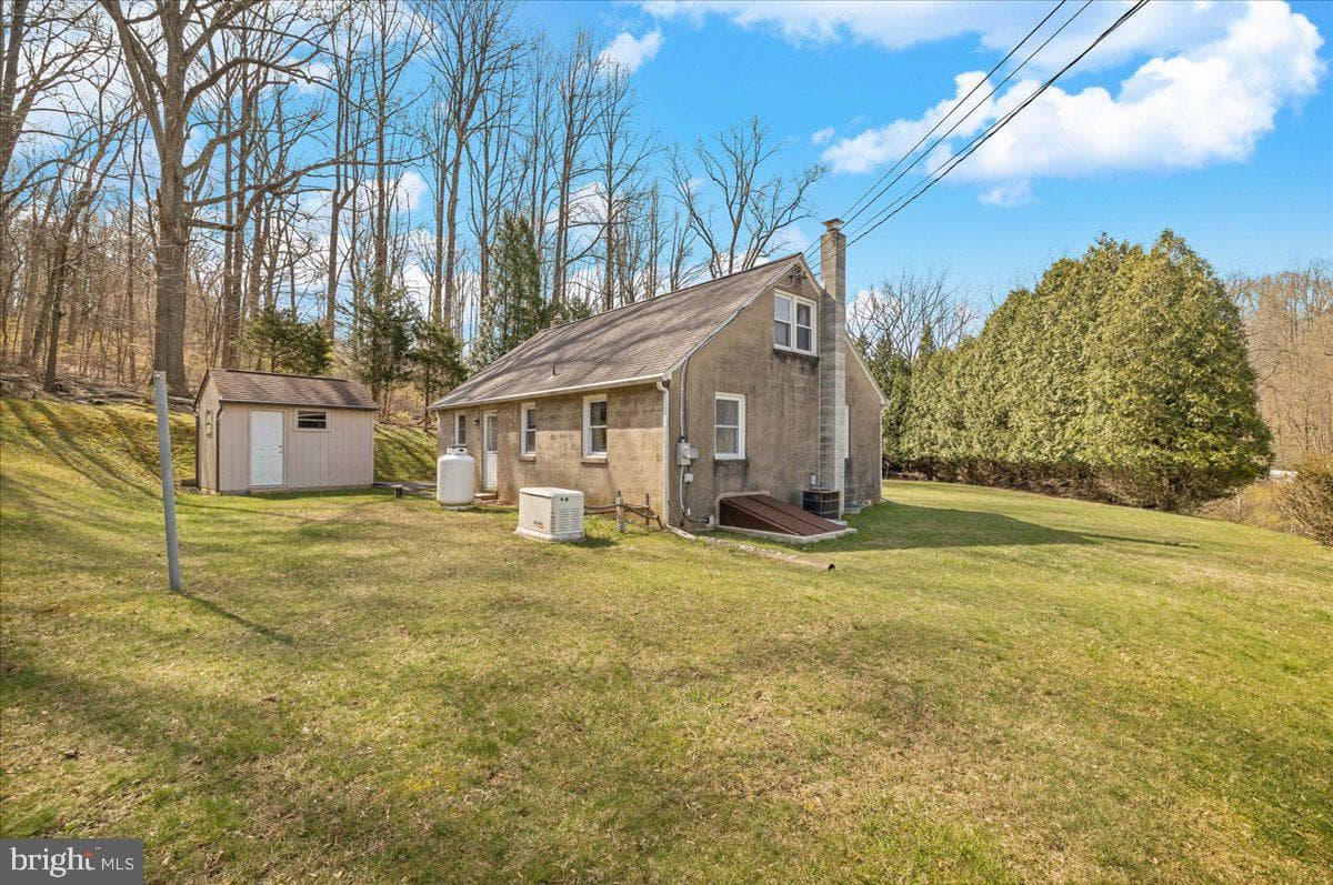 290 Bougher Hill Road photo 8