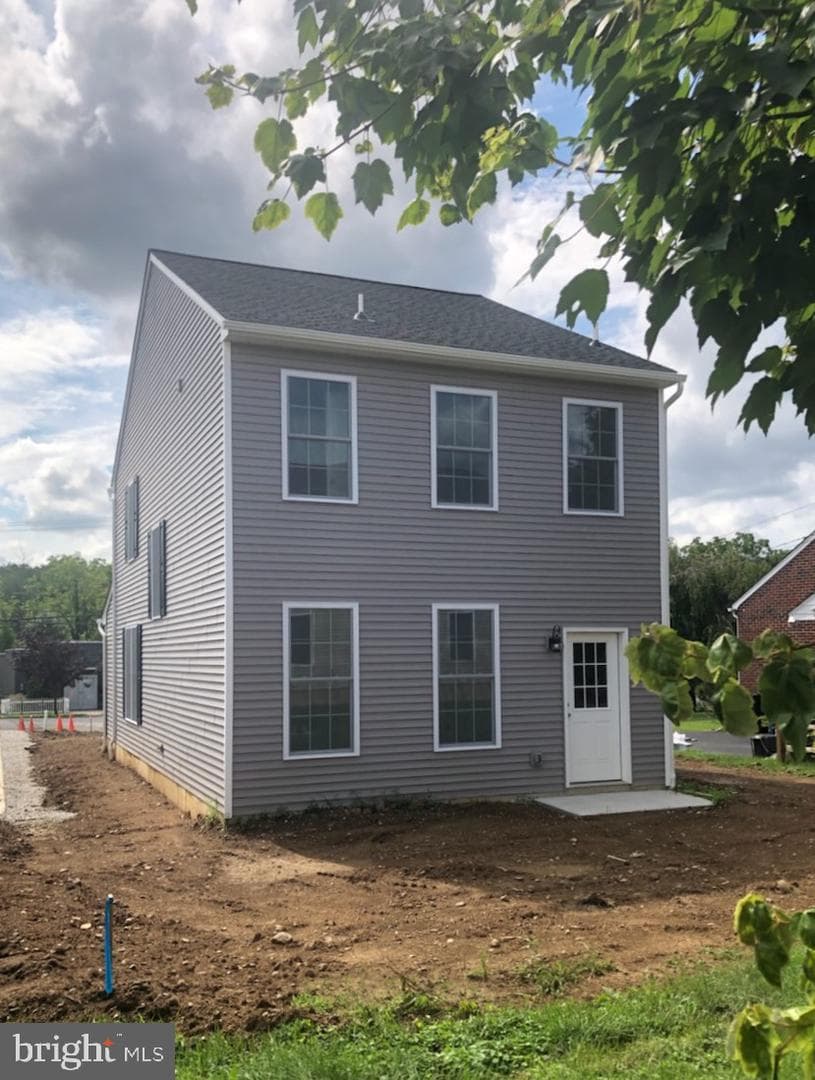 457 Front Street photo 2