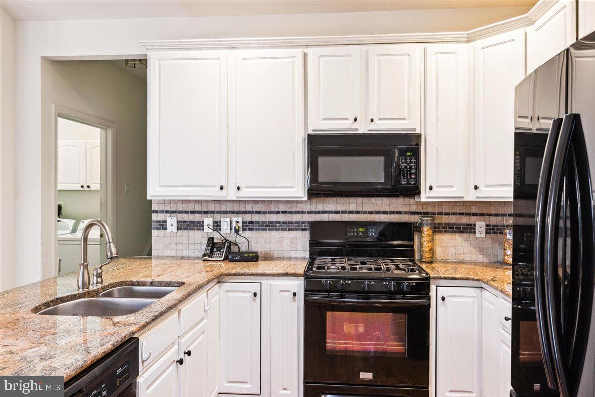 1818 Felicity Lane photo 9
