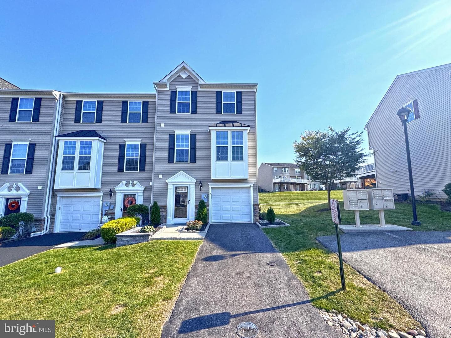 9 Red Rose Lane photo 2