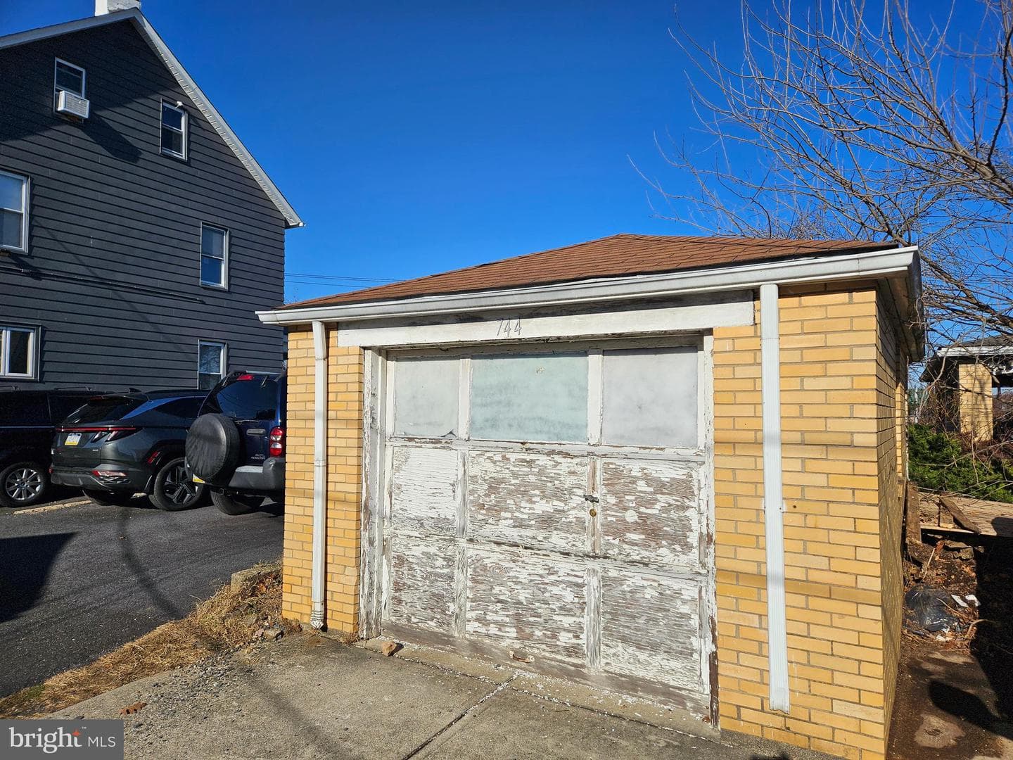 744 Pembroke Road photo 14