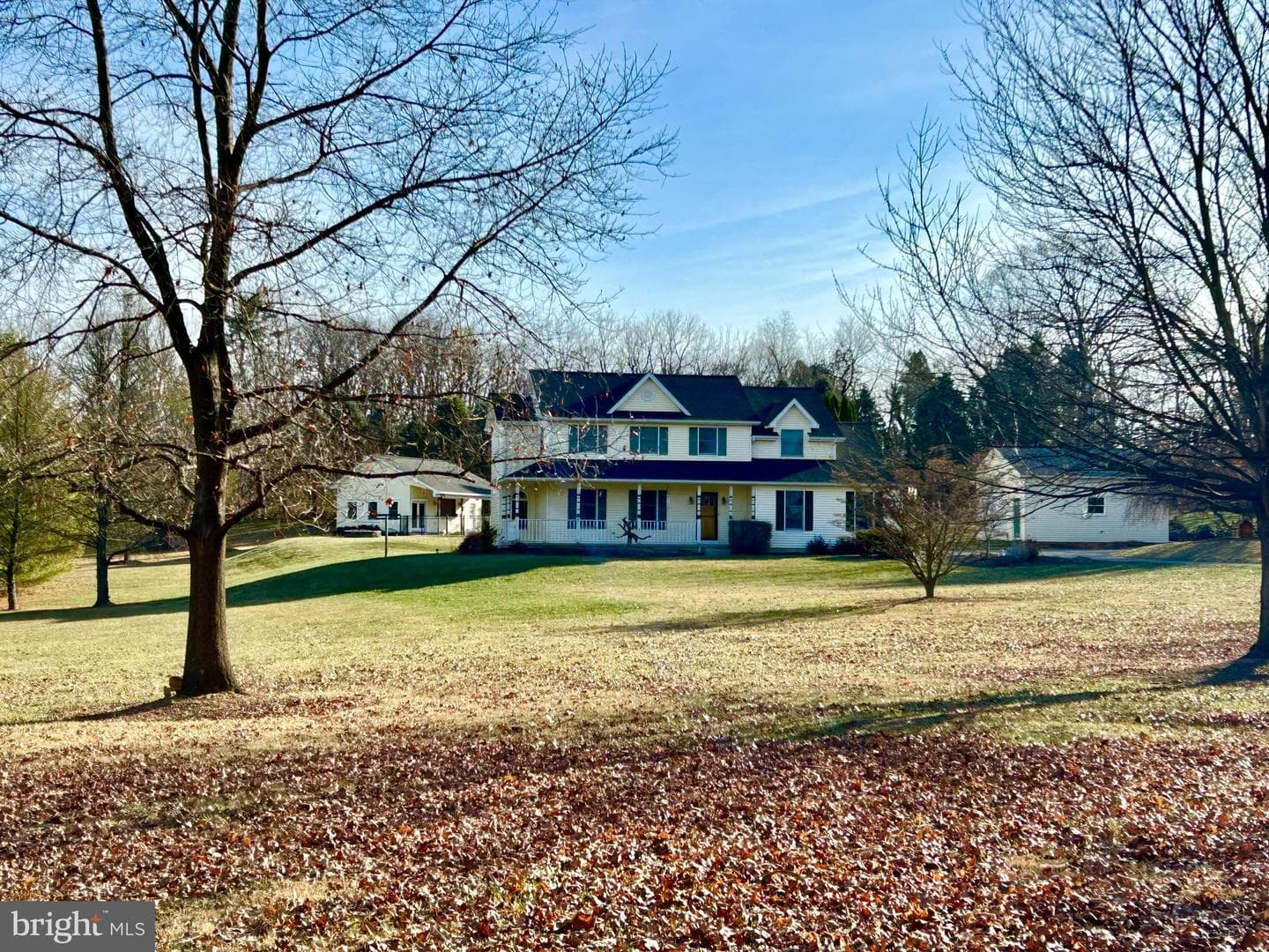 840 Blue Mountain Drive photo 1