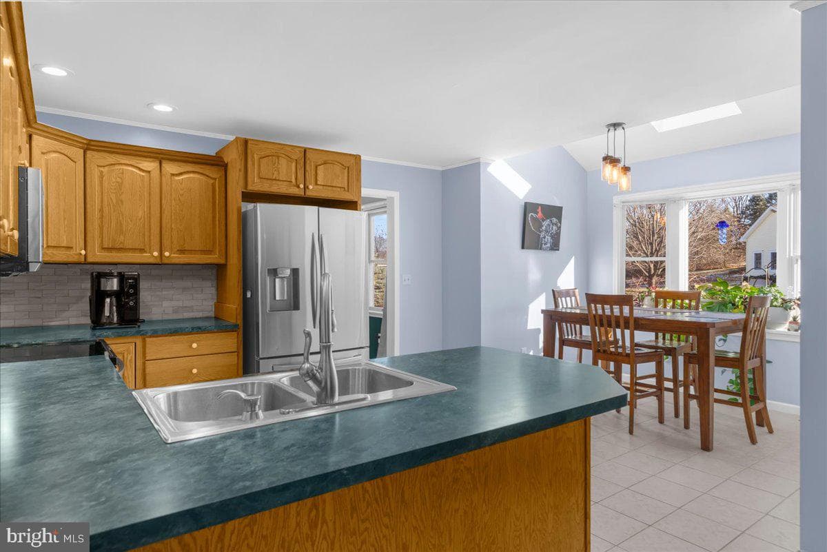 840 Blue Mountain Drive photo 23