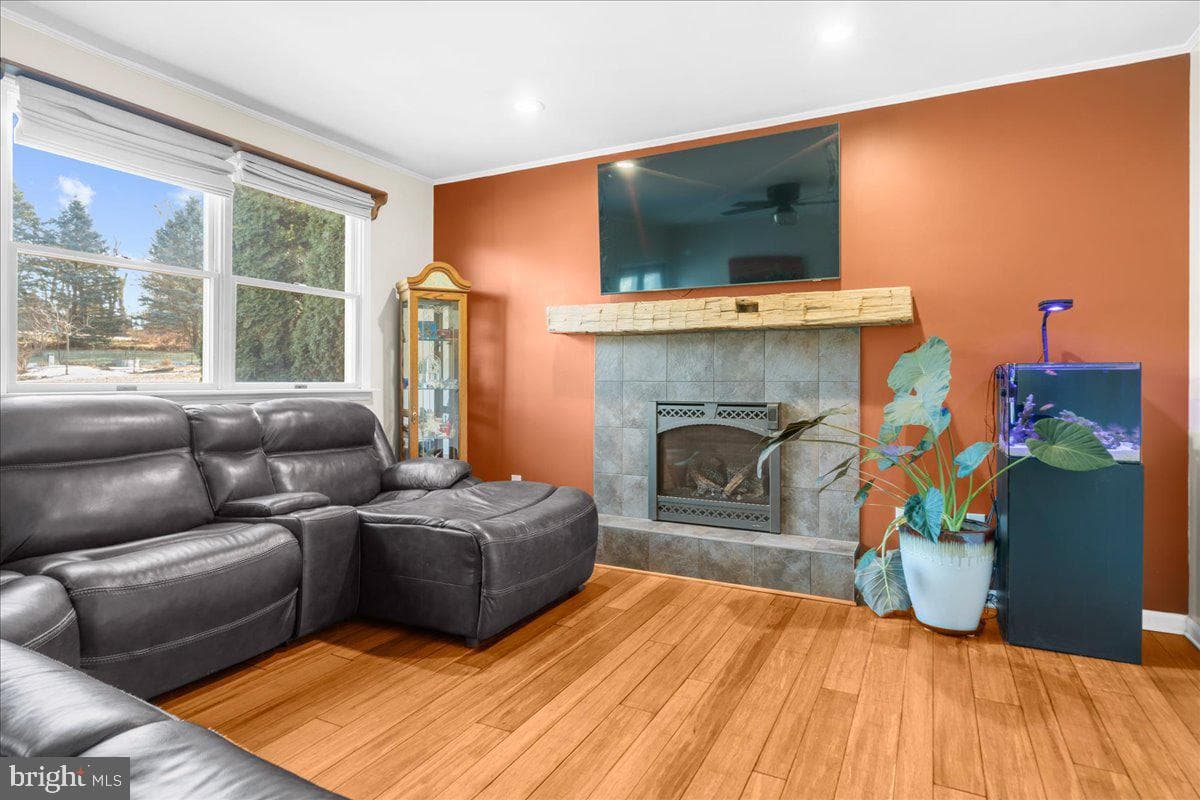 840 Blue Mountain Drive photo 28