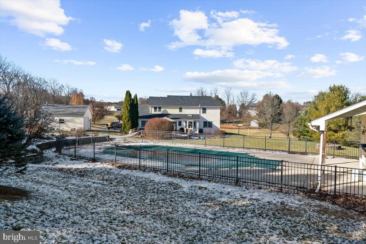 840 Blue Mountain Drive photo 46