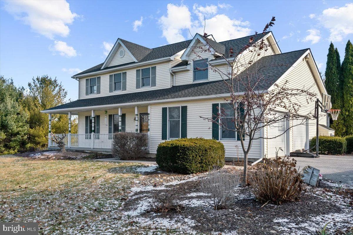 840 Blue Mountain Drive photo 5