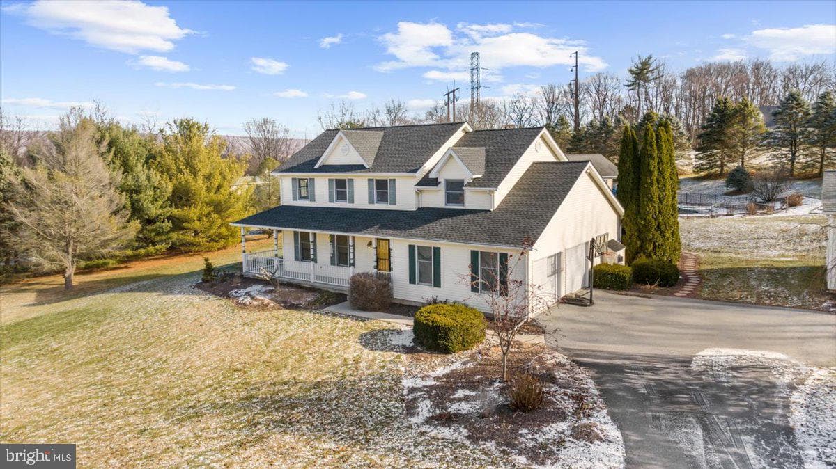 840 Blue Mountain Drive photo 6