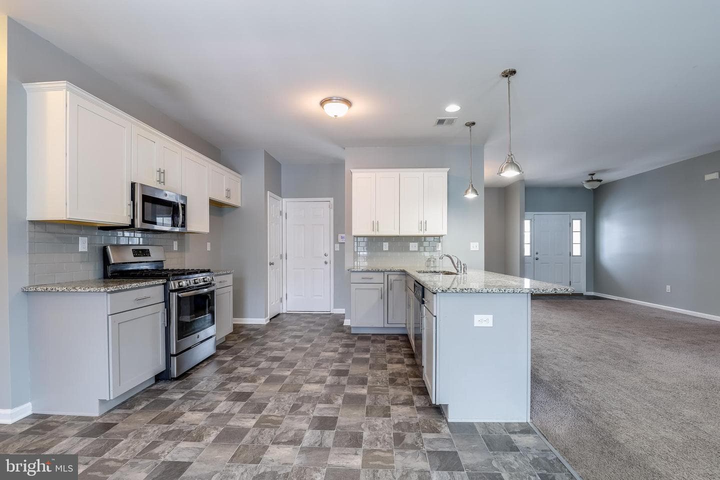 2119 Eagles Landing Drive photo 8